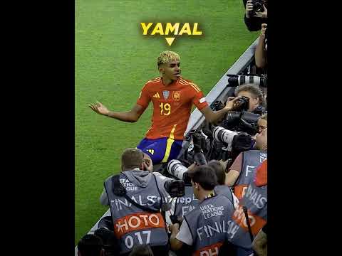Yamal Really Loves Copying Ronaldo! 🤯😂