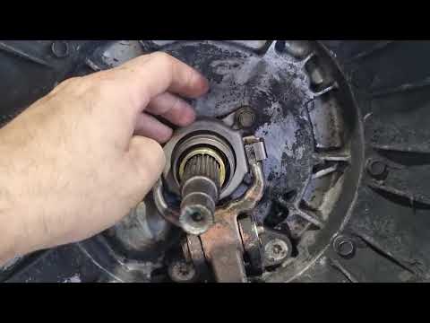 Isuzu Dmax, Holden Rodeo; Pull Type Clutch Removal Guide