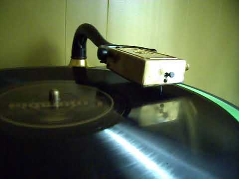 Columbia Viva Tonal Electric Phonograph Kolster