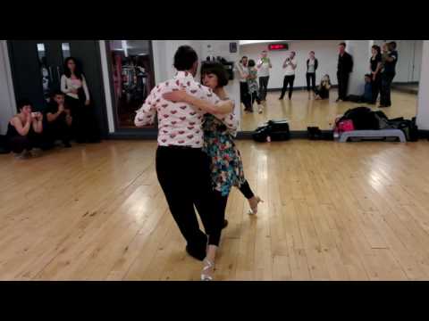 Gustavo Rosas y Gisela Natoli [post class]: 06 Nov 2014