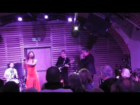 Juwana Jenkins & The Old Dogs  : Never Say I Love You / The Blues Keeps You Alive