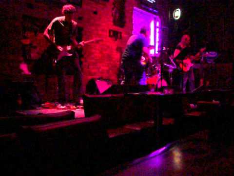 It Ain't Like That - Rooster Bones (Alice In Chains Tribute)