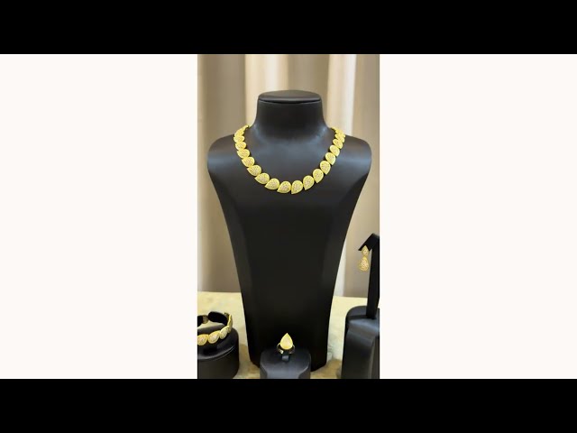 طقم بوشرون اكسسوار زركون ذهبي مميز