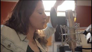 Avery Florence- Breaking Free