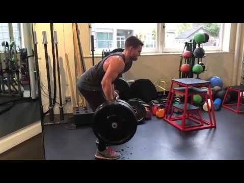 STEPHEN AMELL WORKOUT ROUTINE