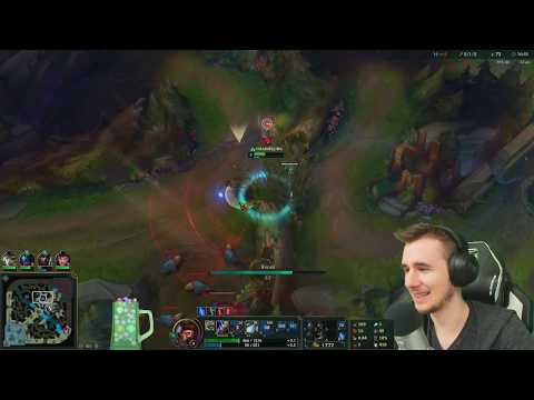 BAYBLADE BOTLANE - League of Legends ITA #1360