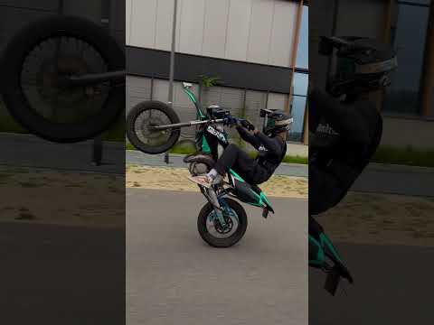 Wanna be yours  #derbi #supermoto #wheelie #shorts