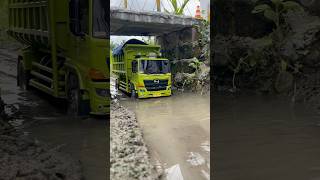 Download lagu TRUCK OLENG Hino 500 Engkel Dump #automobile #hino500 #trukoleng mp3