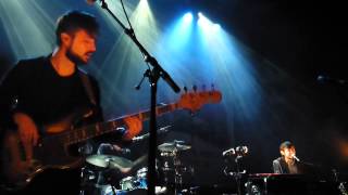 Puggy - Stop me ( live at La Cigale )