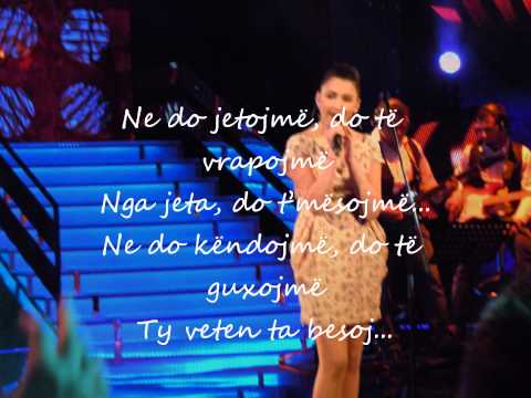 Diellza Dobroshi   Kam diçka që do ta them LYRICS