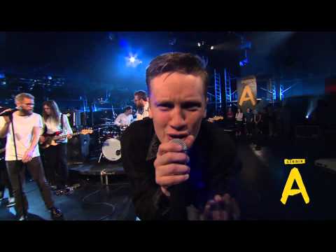 Grísalappalísa - Lóan er komin (Stúdíó A)