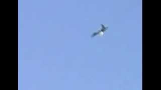 preview picture of video 'F/A-18 at RAAF Amberley Airshow 2004'