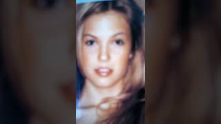 Mandy Moore the way to my heart❤️🧡💛💚💙💙💜💜💙💙💜💜💜💙