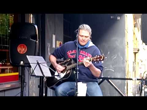 Uutinen. @ Hilpeä Hauki. Redemption song