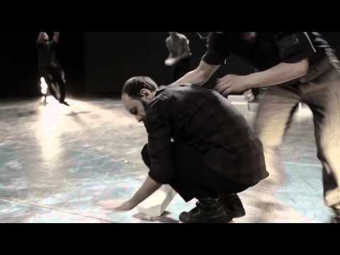 What the body does not remember - ÚLTIMA VEZ / WIM VANDEKEYBUS