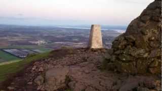 preview picture of video 'Dumyat The Ochils 360 Degree view from the summit.'