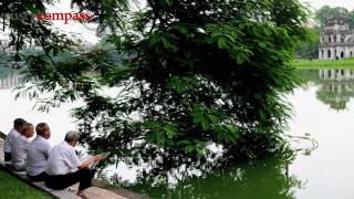 preview picture of video 'HANOI: A CITY FOR OLD PEOPLE - AROUND HOAN KIEM LAKE'