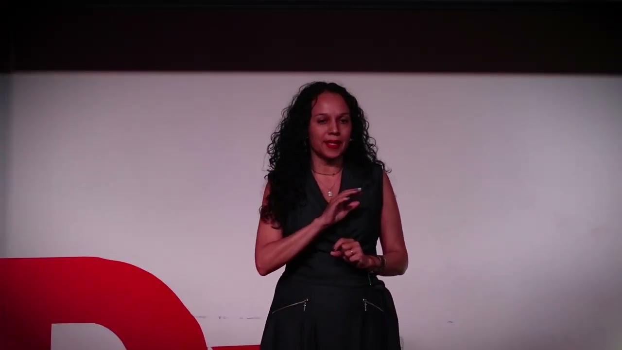 Charla TEDx — Caro Alviarez