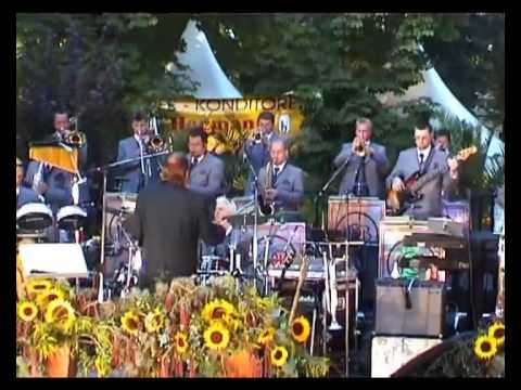 New York New York.   Wolfgang Lindner Band