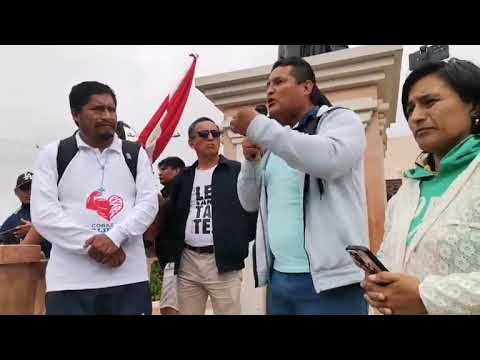 ALCALDE DE PATAZ LLEGA AL HISTÓRICO DISTRITO DE HUAURA - HUACHO ES RECIBIDO POR CIENTOS DE VECINOS