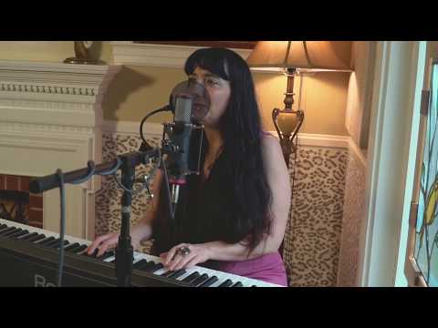 'Make You Feel My Love' (Bob Dylan Cover) by Meredith Blis