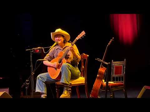 Adrianne Lenker - Jonathan (Live at het Koninklijk Circus in Brussel, May 2024)