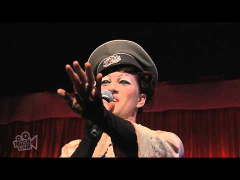 Dresden Dolls - Cosmic Dancer (T-Rex) (Live in Sydney) | Moshcam