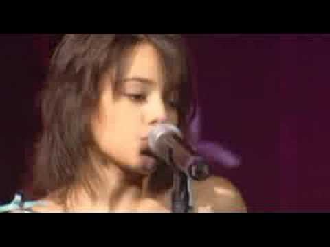 Alizée - Gourmandises (Live - En Concert 2004)