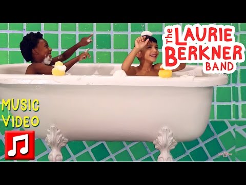 Bubbles in the Bath 🛁 Kids Bubble Bath Song for Kids 🫧 Laurie Berkner Band | Bathtime & Water Play