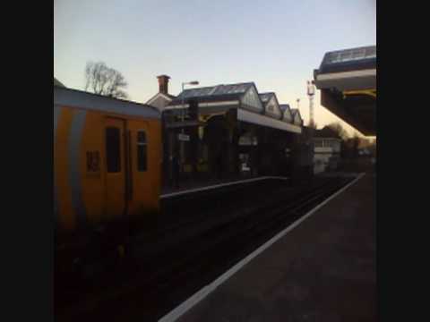 New Bogies on 508 120 At Birkdale.
