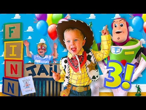 TOY STORY BIRTHDAY PARTY SURPRISE!(フィンターンズ3バースデースペシャル!) (TOY STORY BIRTHDAY PARTY SURPRISE! (Finn Turns 3 Birthday Special!))