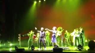 DAVID BYRNE & ST. VINCENT - "The One Who Broke Your Heart" live 10/15/12