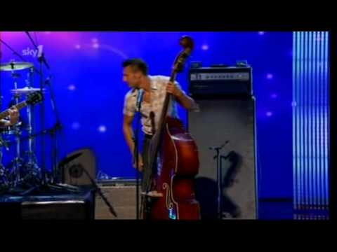 The Houndogs   Rock My Life Away (Must Be The Music - Sky 1)