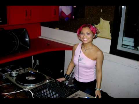 Suzy Solar Vocal trance DI.FM (live mix)