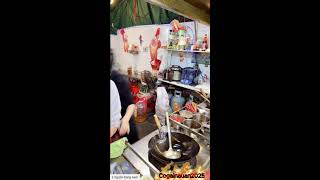 Download lagu LIVE. Girl cooking on the street. beautiful girl. mp3