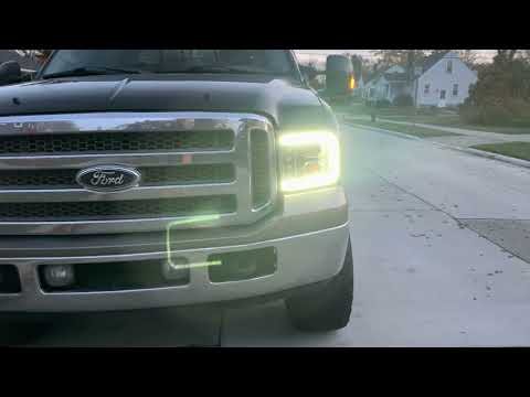 05-07 Ford Super Duty/Excursion Alpharex PRO Series Projector Headlights Black
