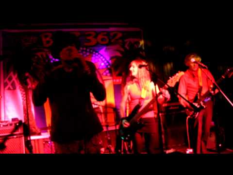 Thumbnail for Little Freddie & The Pops - Once In A While @ Bar 362, St Kilda (29th May 2010)