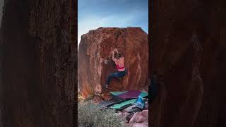 Video thumbnail of Queen’s Gambit Variation, V5. Red Rocks