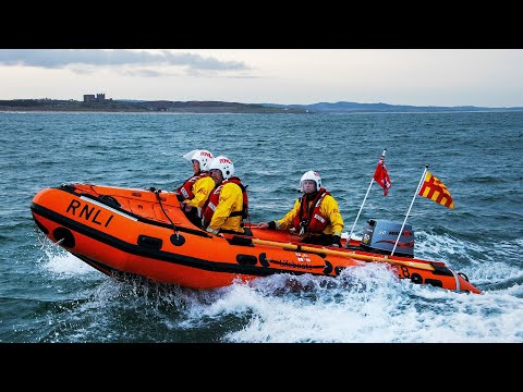 Saving Lives at Sea S10E8 | Kayak Mayday & Coastal Rescues in a Race Against Time