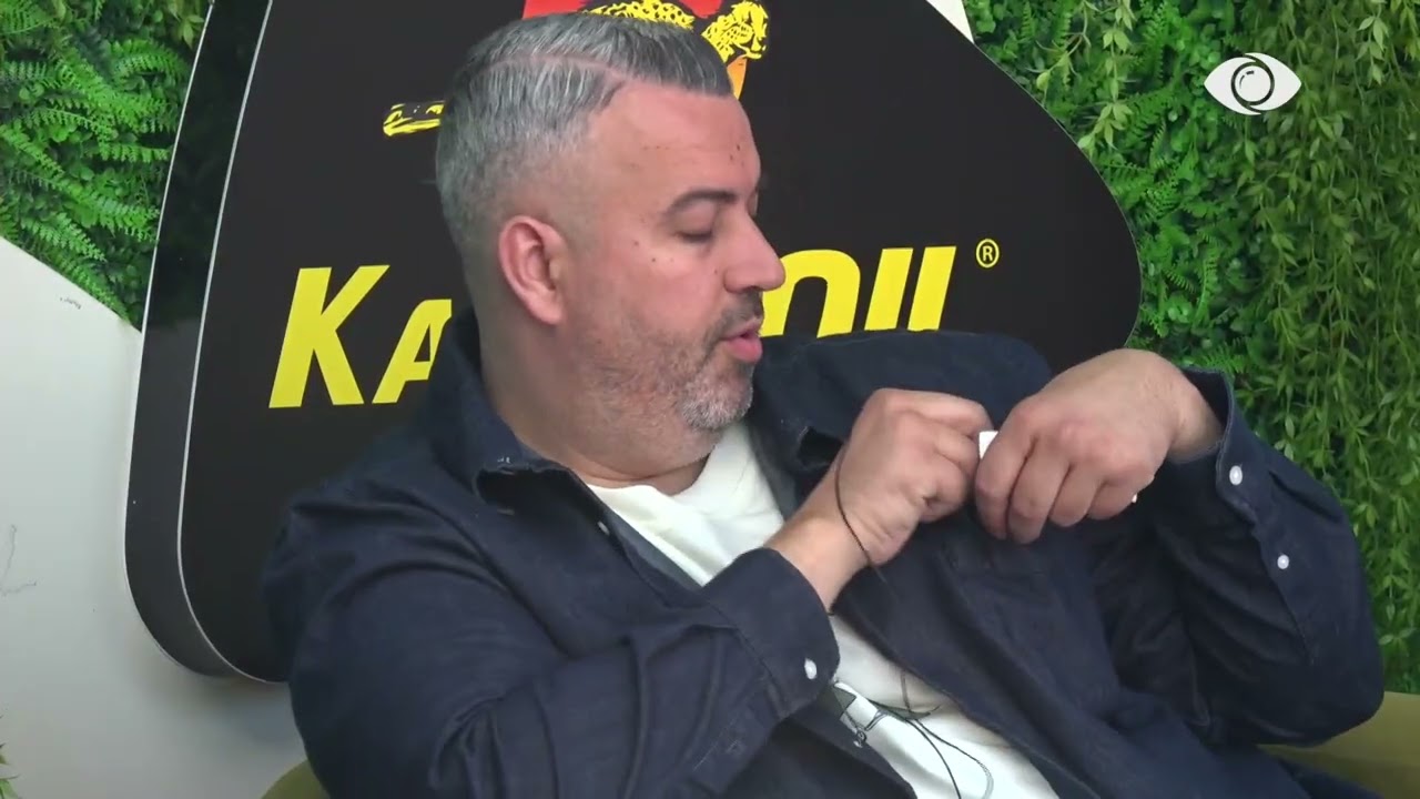 Pse je zgjuar sot kaq me nerva/ Artani i kthehet Juelës: Do të më qash hallin ti mua