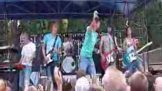 Believe Me I&#39;m Lying by Forever the Sickest Kids live