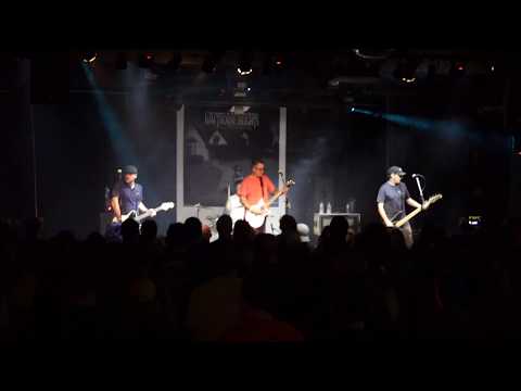 image-Who are Hawthorne Heights?