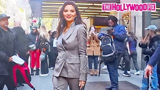 Olivia Munn Signs Autographs For Fans After Revealing Her Double Mastectomy To Fight Cancer In N.Y.