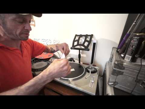 HOW TO MAKE A SIMPLE DJ SLIP MAT FOR A VINYL TURTNTABLE  TURNTABALIST
