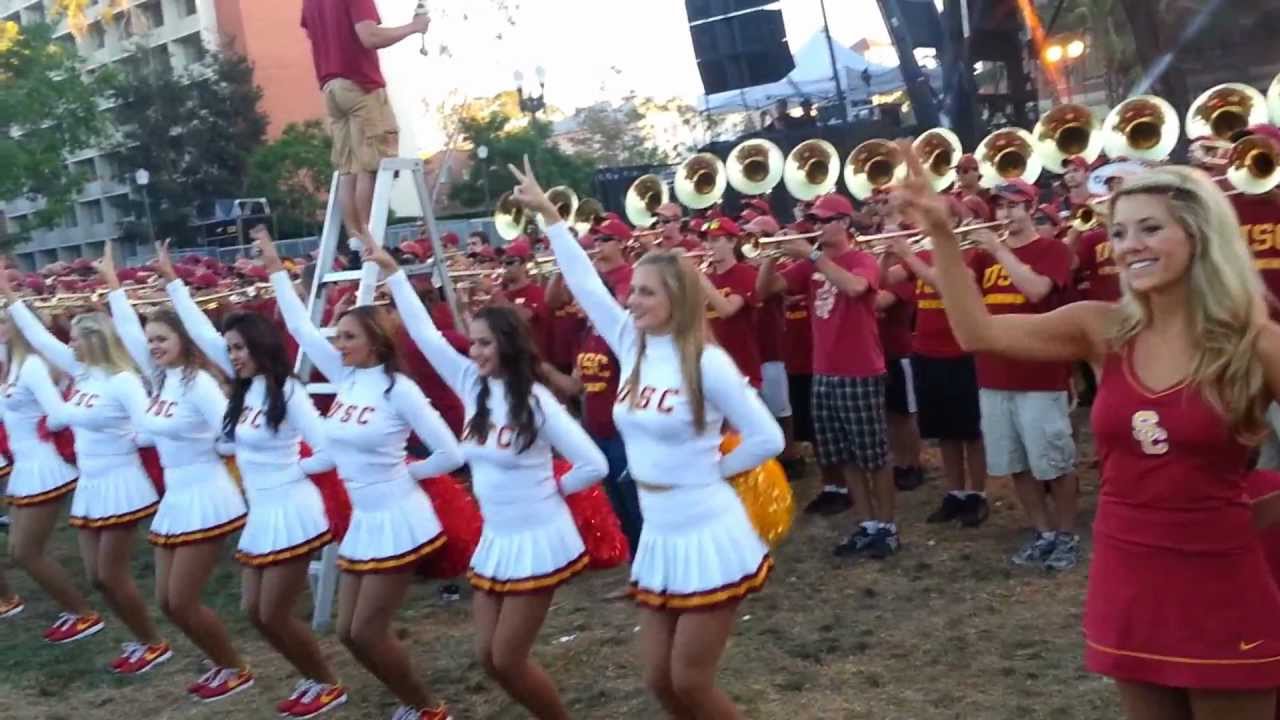USC Marching Band!!! GO TROJANS!!! FIGHT ON!!! Intro 2012
