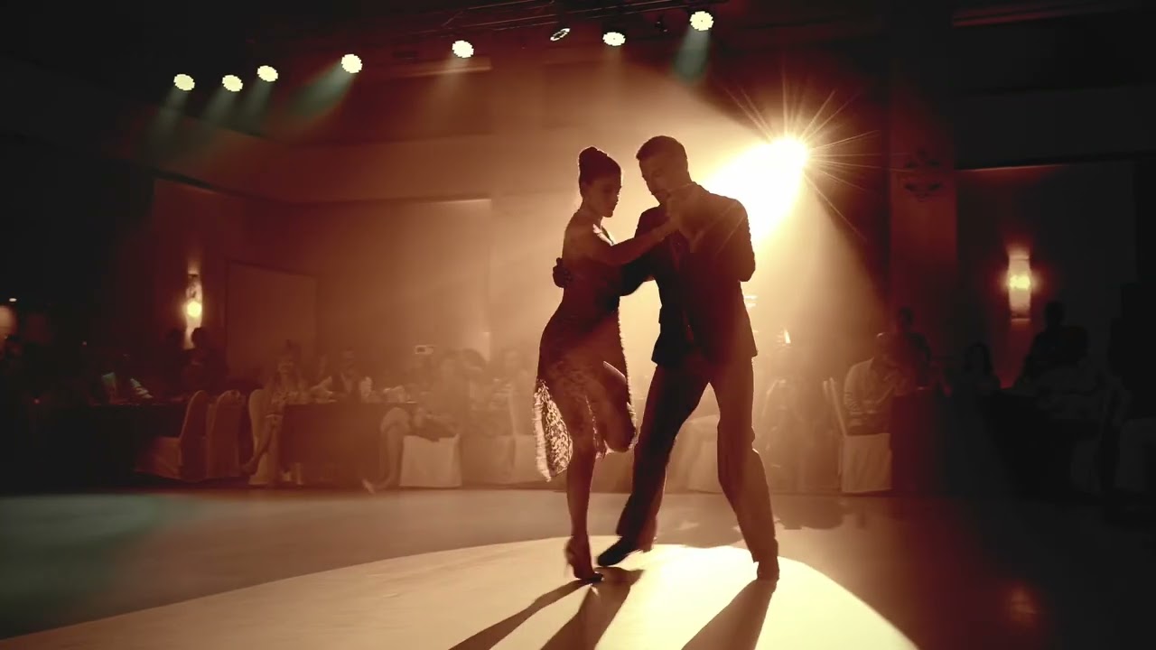 Video thumbnail for Luciano Brigante & Alejandra Orozco dance “Soy Aquel Viajero” Tango Maya Fest 2024 Cancún