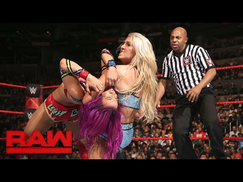 Sasha Banks vs. Charlotte Flair: Raw, Feb. 20, 2017