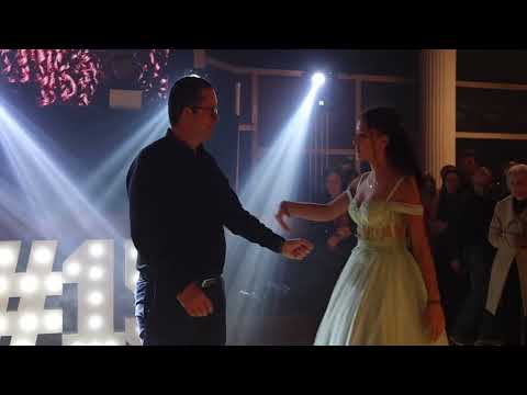 Valsa de XV anos da Ste com seu Pai! musica Iris - go go dolls