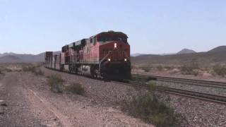 preview picture of video 'BNSF Needles Sub @ Lavic'