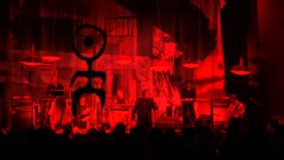 Einstürzende Neubauten / November - Sie lächelt